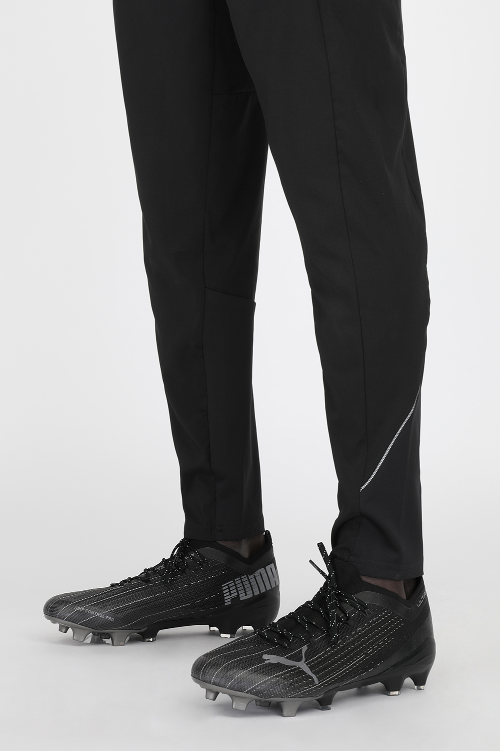 Ultra 1.1 Football Boots in Black